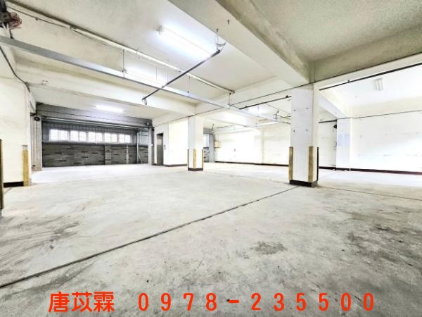 竹北台元透天電梯廠房辦公室~16米大面寬照片2