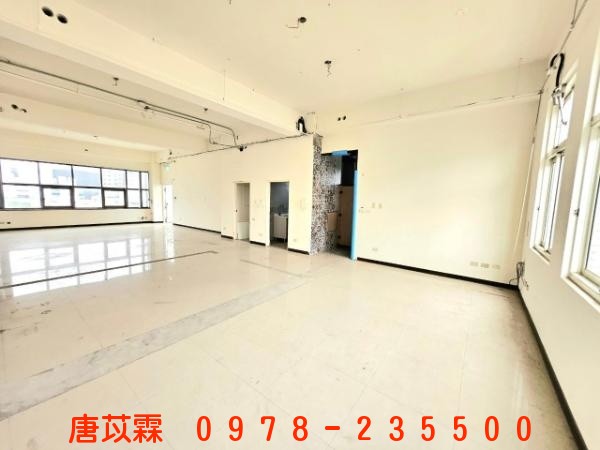 竹北台元透天電梯廠房辦公室~16米大面寬照片12