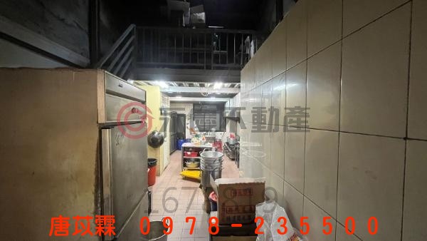 新竹城隍廟 · 黃金聚寶店 · 人潮錢潮雙收照片5